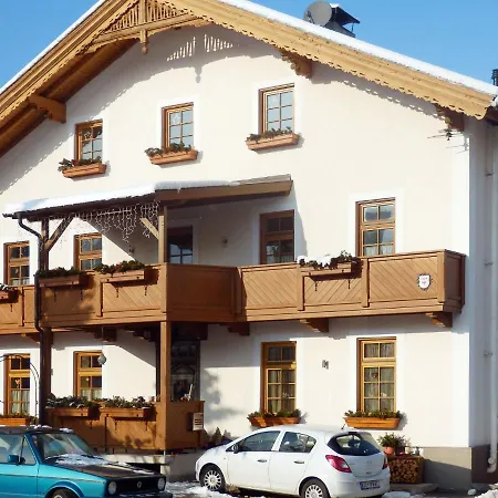 Tischler Lägenhet Ried im Zillertal
